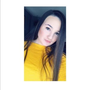 Meet your Posher, Michaela